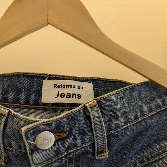 Reformation KELLY 90's Jean in Baltic - Picture 4 of 5
